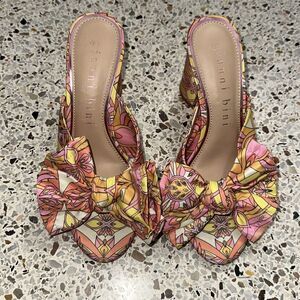 Gianni Bini pink yellow Kelly print Pucci bow sandal heel 6 Dillards